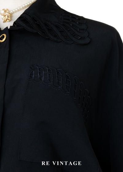 質感單品 - 法式雕花金釦鏤空領黑襯衫7