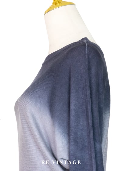 藍墨染漸層雲霧飛鼠袖針織上衣7