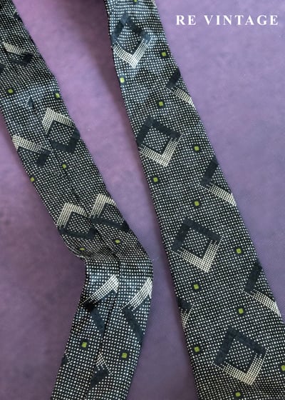 Urban Pixel 方格節奏領帶7