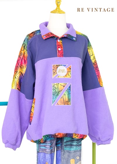 『歐洲寶物』糖果紫拼接搖粒絨帥氣半領運動衫1