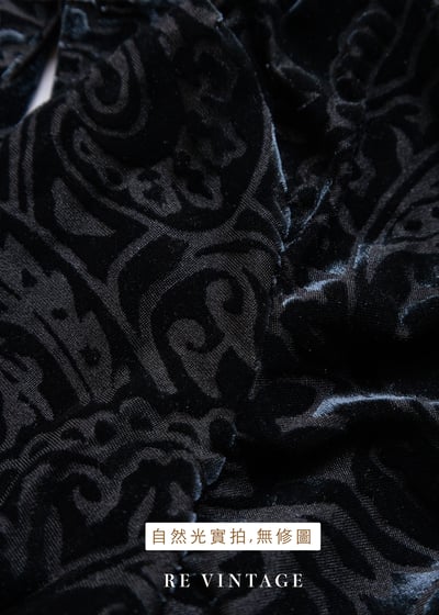 Royal palace 圖騰絨布上衣11