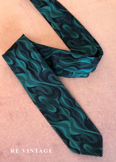 深海的呼喚領帶1