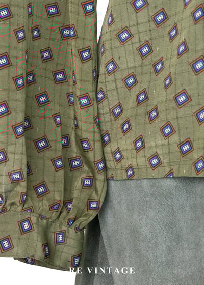 墨綠調幾何方塊輕薄襯衫4