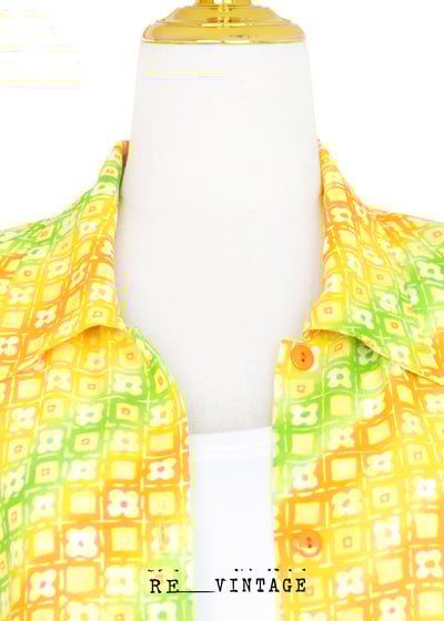 三色斜紋小花夏日短袖襯衫5