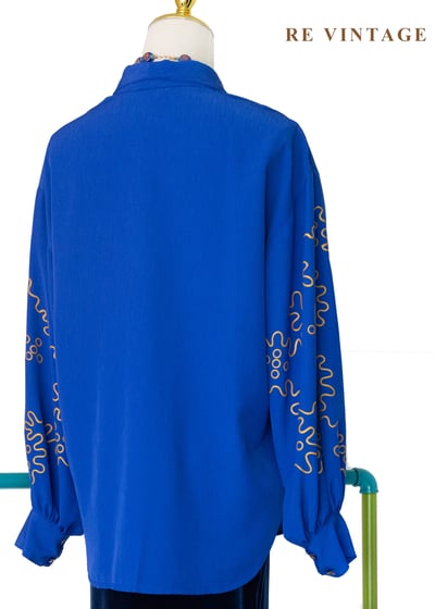 寶藍跳動火花襯衫9