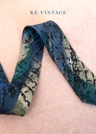 雨後城市 -渲染菱格紋領帶4