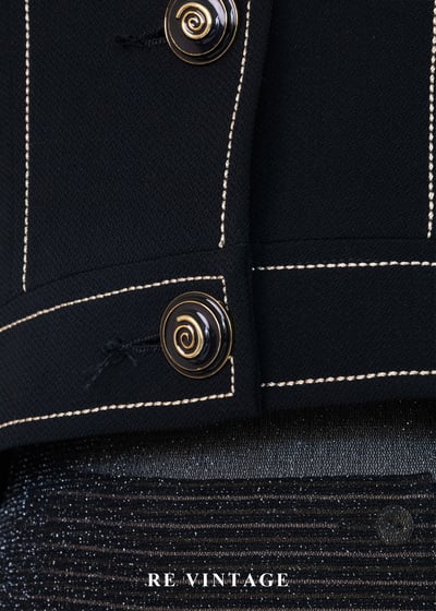 流動黃金黑結構主義上衣短版外套6