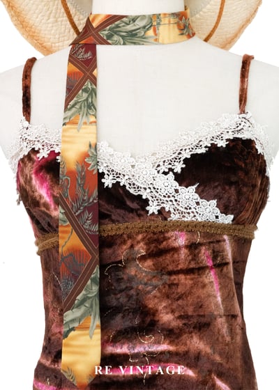 巧克力霓虹蕾絲小花絨布背心3