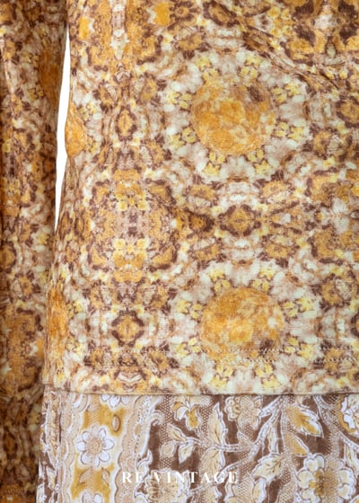 金棕柔和花磚絨布上衣13