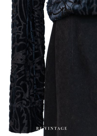 Royal palace 圖騰絨布上衣6