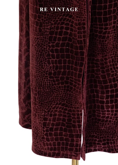 赤紅荒野鱷魚紋絨布長洋裝10