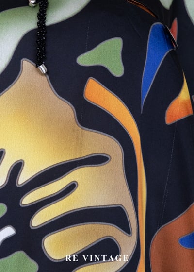 Shapes in Motion 色彩碰撞上衣10