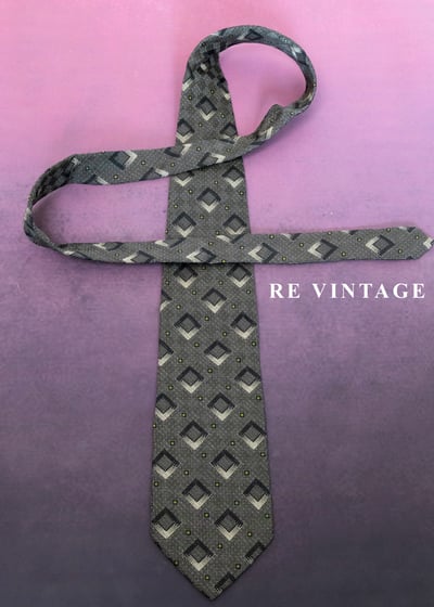 Urban Pixel 方格節奏領帶1