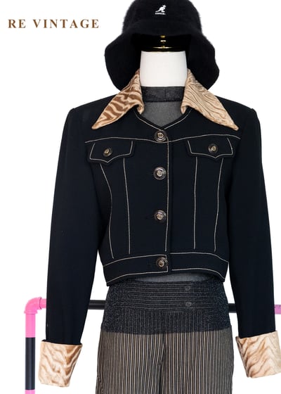 流動黃金黑結構主義上衣短版外套1