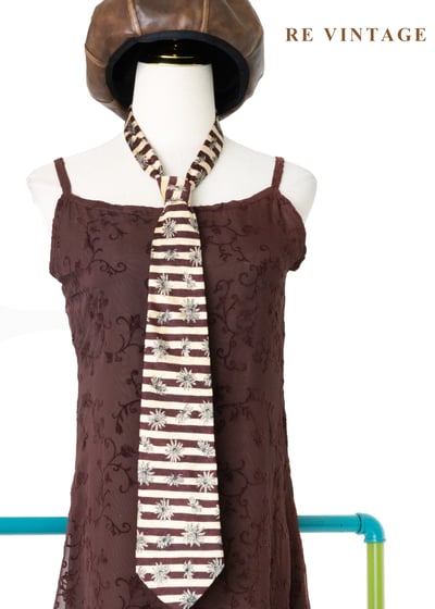 紅棕古典蔓藤細肩帶長洋裝3