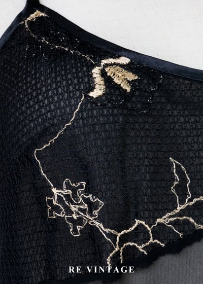 金線刺繡黑透膚細肩帶背心8