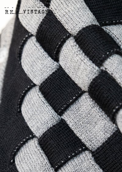 立體感黑灰色編織紋針織背心7
