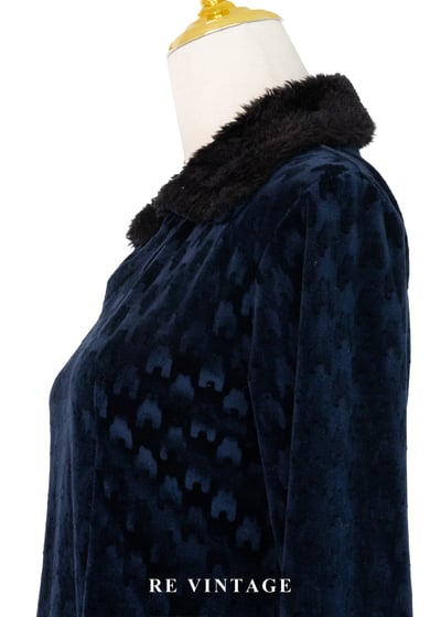 華麗毛邊深藍立體壓絨布洋裝9