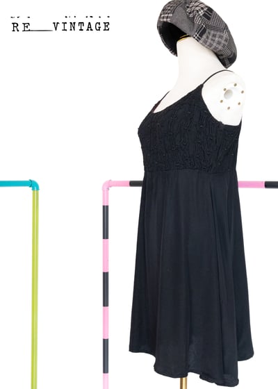 『紐約寶物』氣質の抓皺紋路黑色細肩帶洋裝7