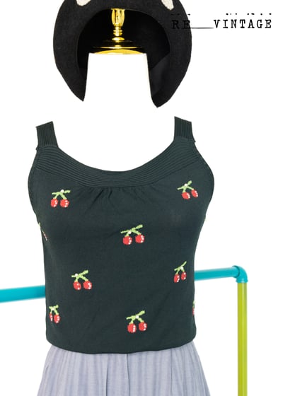 灰綠色小櫻桃薄款針織背心1