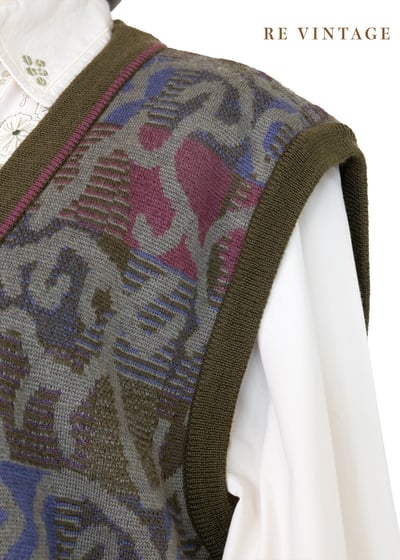 軍綠色の抽象線條針織毛背心8