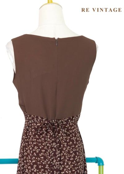 塞納河畔漫步 - 鏤空碎花長洋裝12