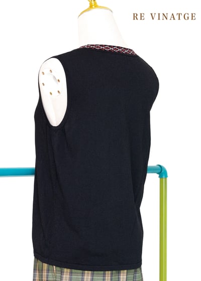 小領口圖騰黑色薄針織背心8