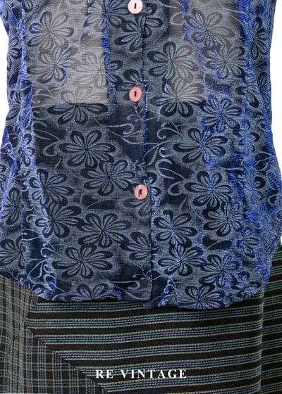 電波花語  - 極光藍燒花透膚上衣4