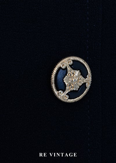 質感單品 - 高冷俐落的高腰金釦黑長裙（28"）7