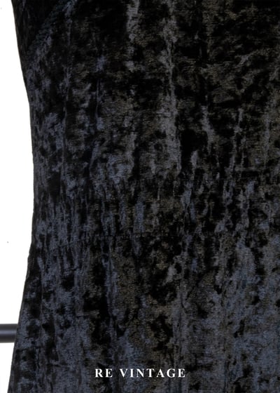 質感單品 - 黑天鵝絨布圓領迷你洋裝8