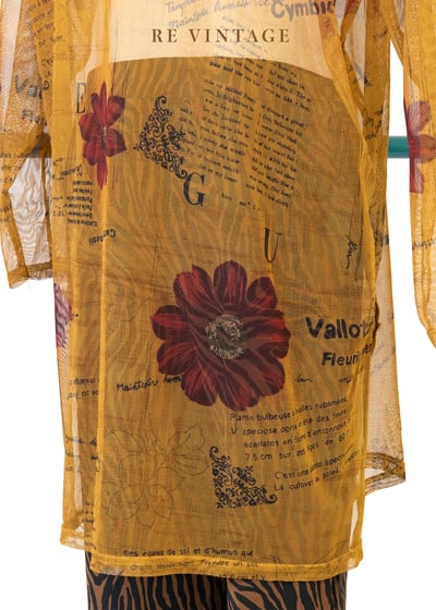 焦糖黃大紅花網紗長版襯衫11