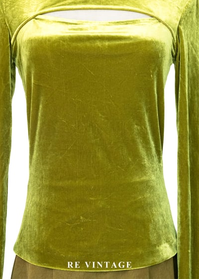 高領胸前簍空黃綠色絨布上衣4