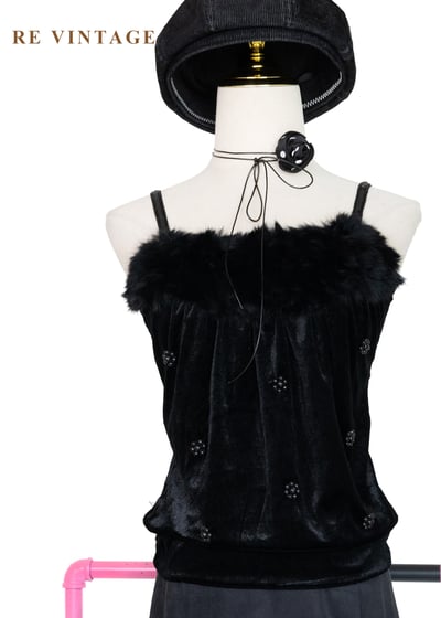 黑絨散落の小花細肩帶背心1