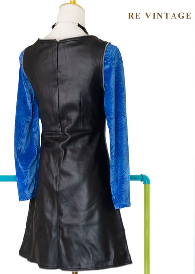 法國製 - 甜甜在心黑皮革愛心吊帶裙9