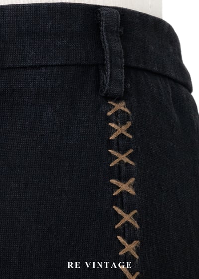 荒野上的十字星刺繡A字裙（26"）10