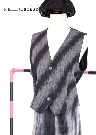 煙灰色斜紋西裝背心1
