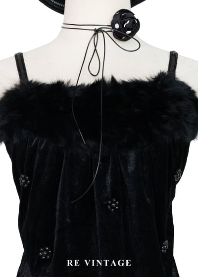 黑絨散落の小花細肩帶背心3