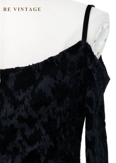 Splash 剪影露肩黑絨長洋裝16