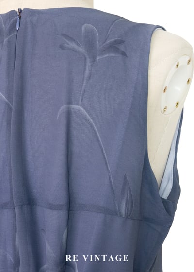 霧中灰藍湖面的花朵們長洋裝12