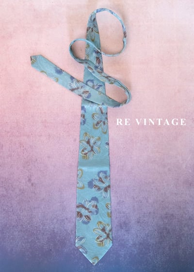 天藍色的花卉邂逅領帶9