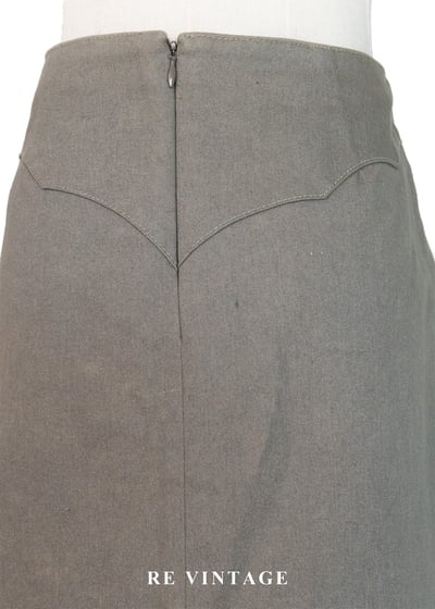 灰綠色的玫瑰短裙（28"）10