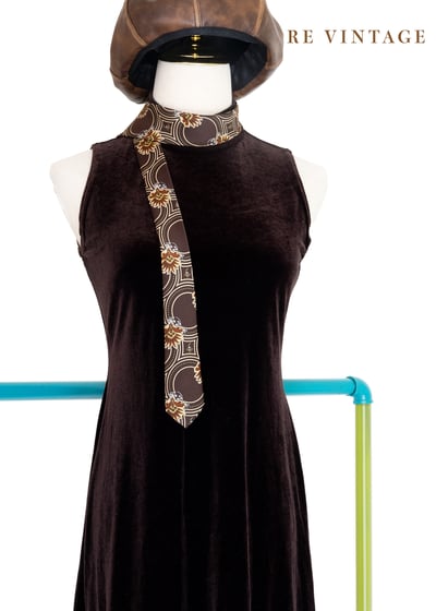 氣質單品 - 深咖啡色質感絨布貼身長洋裝3