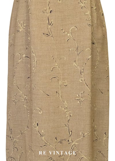 午後的一杯榛果拿鐵 - 藤蔓刺繡長洋裝7