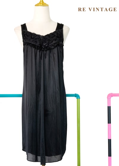 玫瑰夜 - 黑天鵝之吻內搭洋裝1