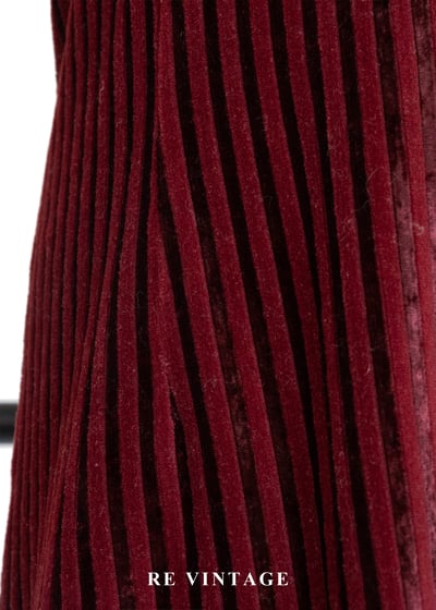 法式優雅直條勃根地紅絨布洋裝6