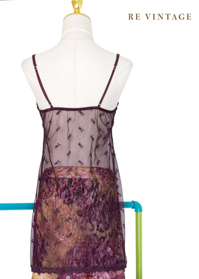 魔幻蕾絲細緻花紋透膚細肩帶背心9