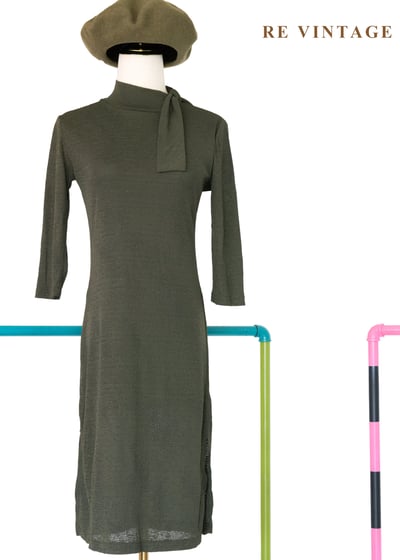 優雅高領領結微光墨綠貼身洋裝1