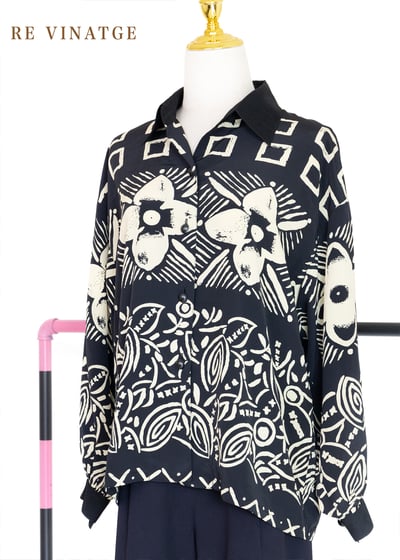 Dark Navy 米黃花花長袖襯衫8