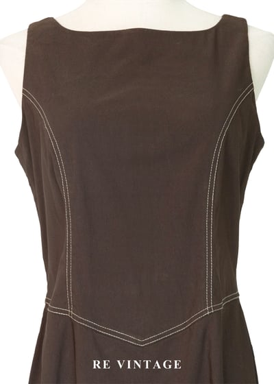 質感單品 - 完美剪裁線條巧克力色迷你洋裝5