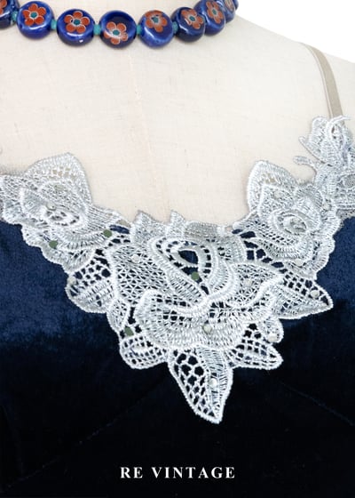 深藍蕾絲刺繡絨布細肩帶背心7